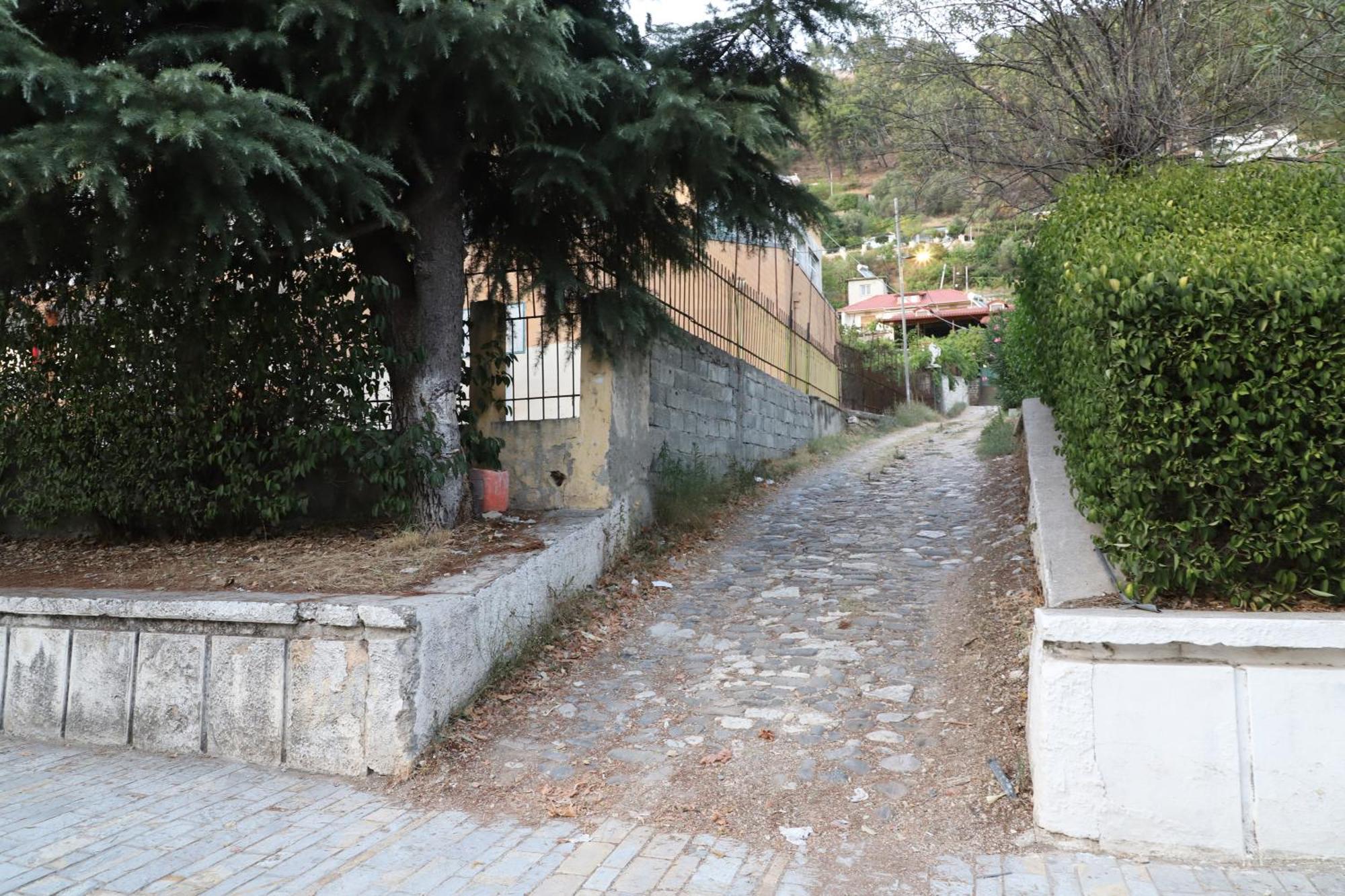 Guesthouse Kazazi Berat Exteriör bild